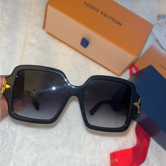 LOUIS VUITTON glasses ✨ - Picture 3 of 4